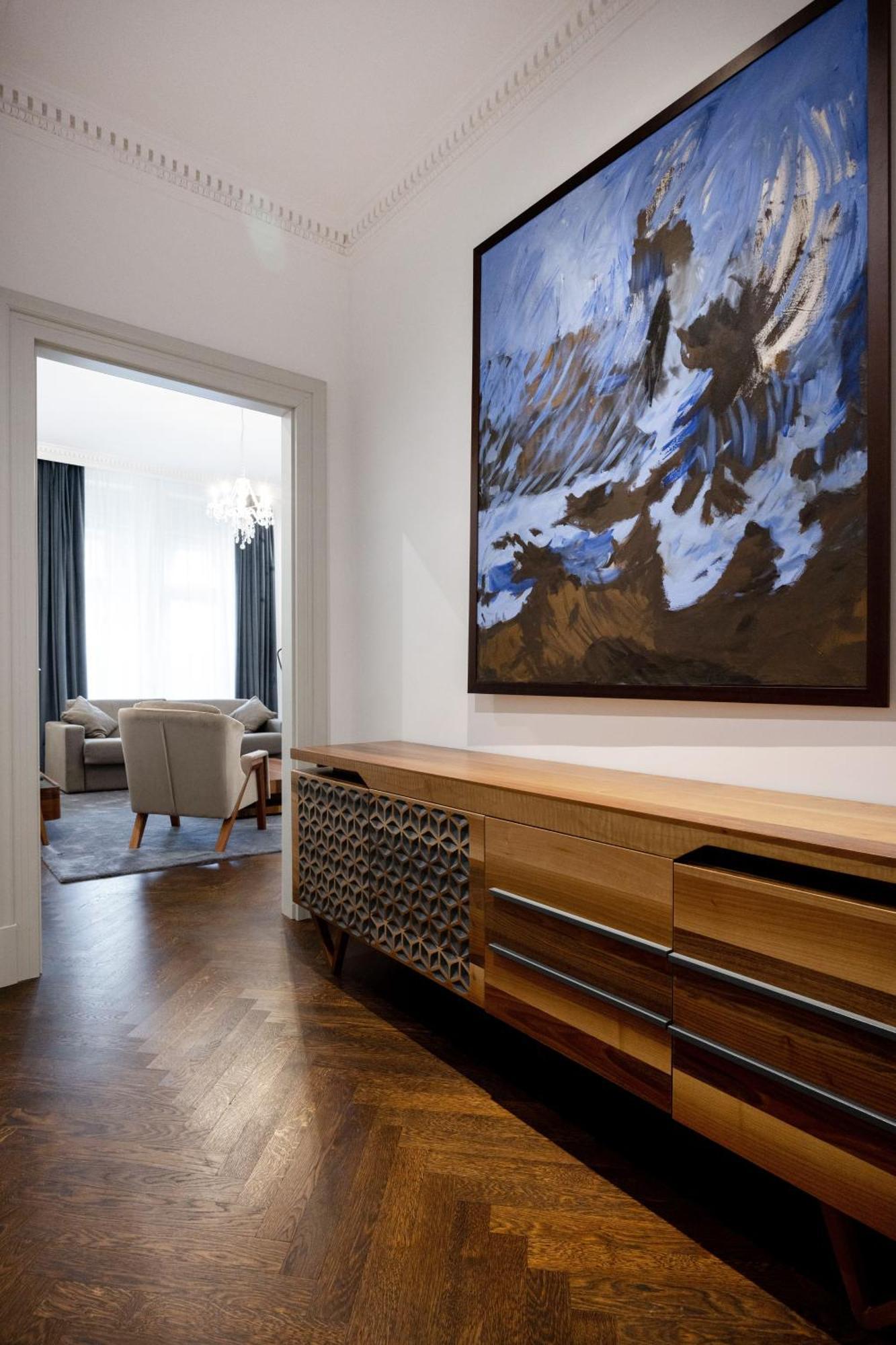 Zoya Luxury Residence Budapest Eksteriør bilde A painting by the artist