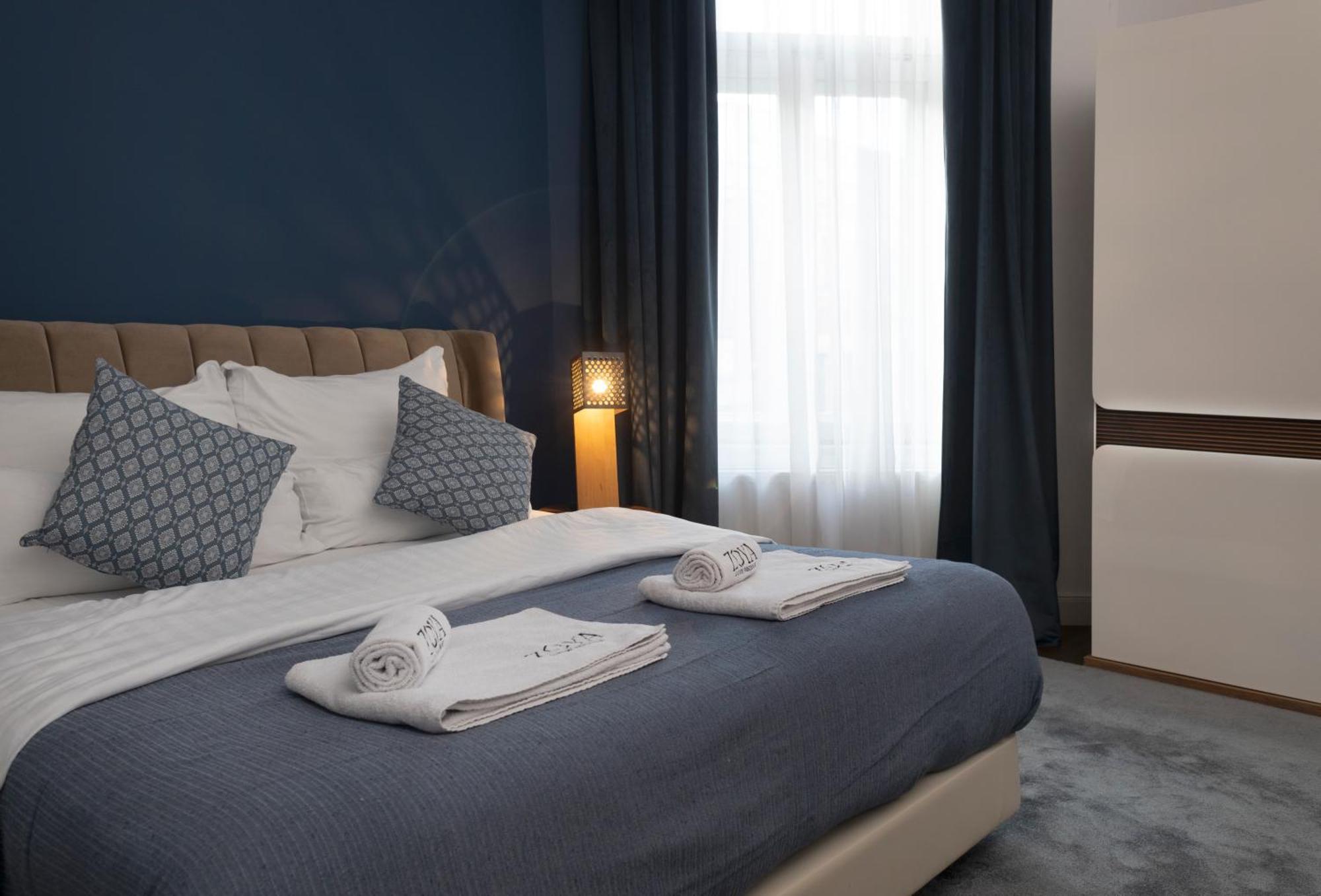 Zoya Luxury Residence Budapest Eksteriør bilde A bedroom at the hotel