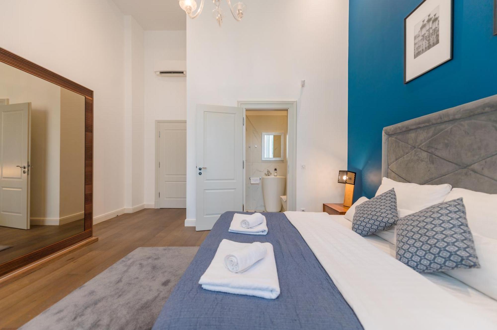Zoya Luxury Residence Budapest Eksteriør bilde A bedroom at the hotel