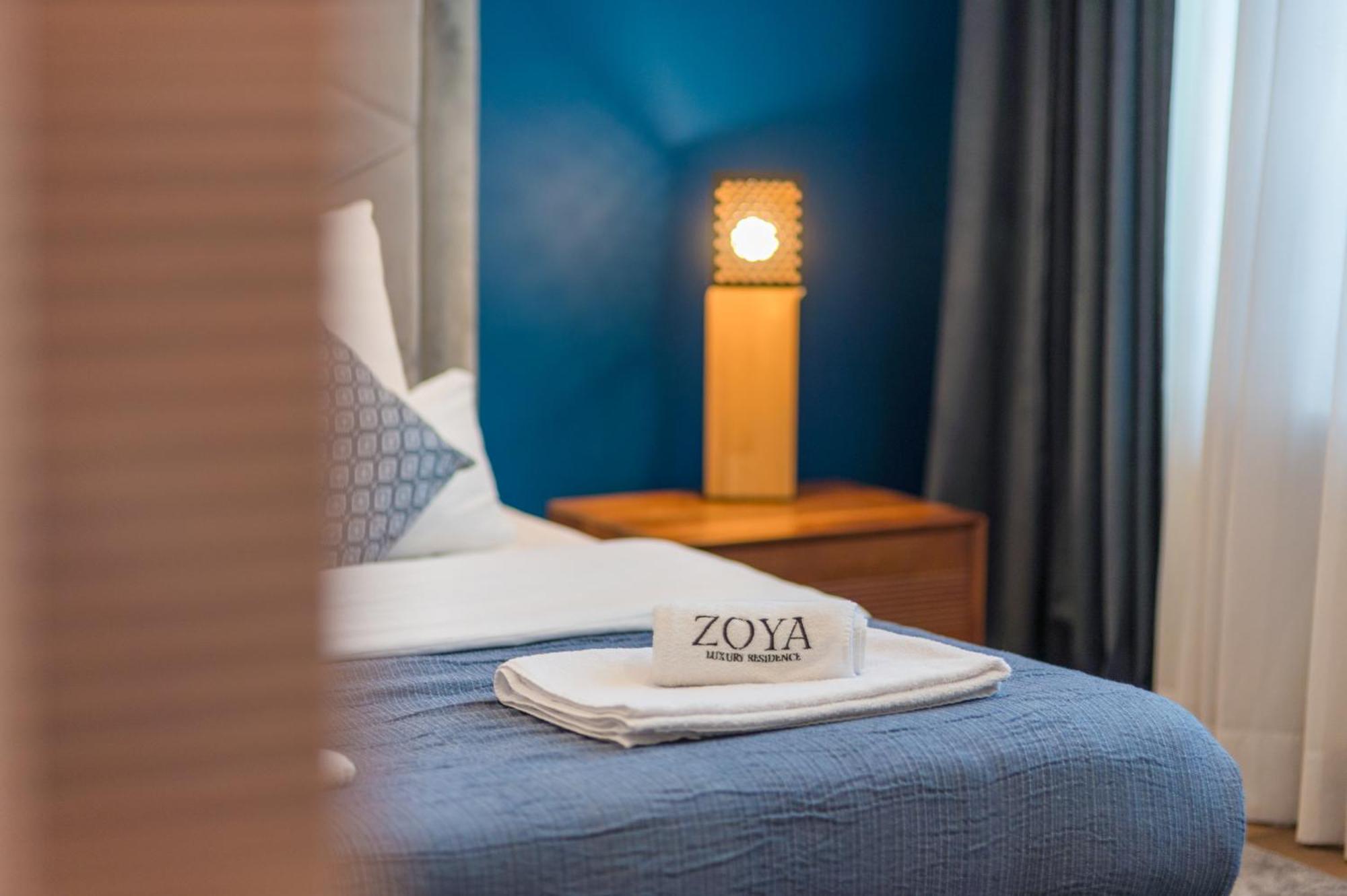 Zoya Luxury Residence Budapest Eksteriør bilde A bedroom at the hotel